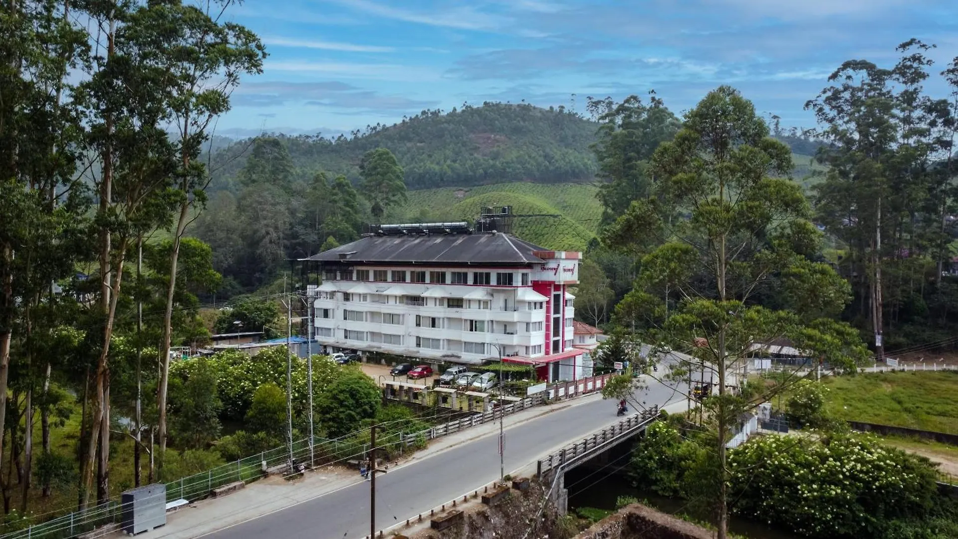 ****  Hotel Hillview Munnar Indie